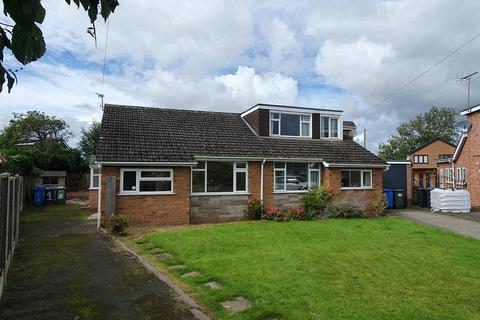 2 bedroom semi-detached bungalow to rent - Pinfold Close, Wheaton Aston, Stafford