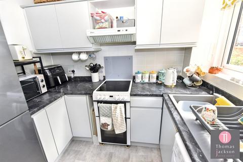 2 bedroom apartment for sale, Queens Parade, Cliftonville