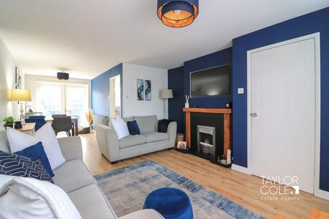 7 Grayling, Dosthill, Tamworth, B77 1NR