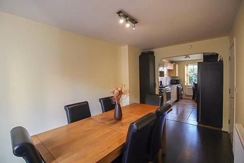 106 Bay Avenue, Bilston, WV14 0TT
