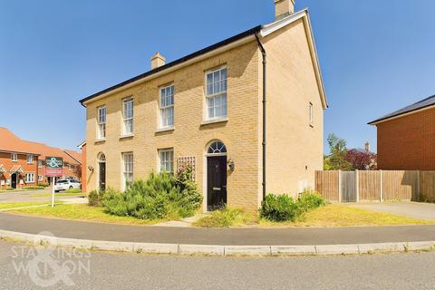 3 bedroom semi-detached house for sale, Oak Avenue, Loddon, Norwich