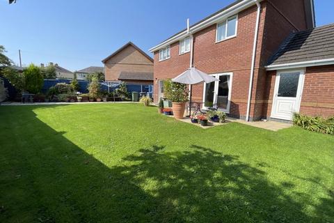 4 bedroom detached house for sale, Llangefni, Isle of Anglesey