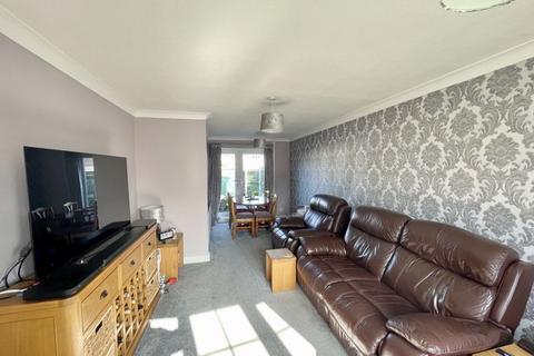 34 Queensway, Grimsby, DN37 9BA