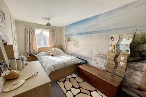 34 Queensway, Grimsby, DN37 9BA