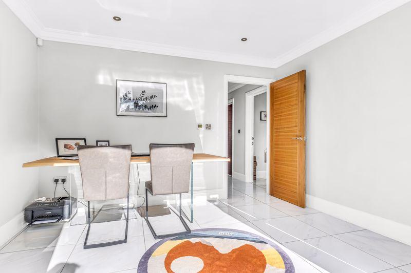 Photo 35