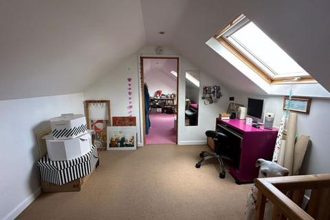70 Midway Drive, Truro, TR1 1NQ