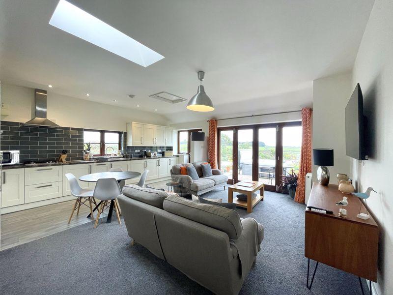 Annexe Kitchen /...