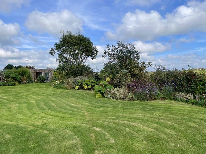 Pretty Gardens