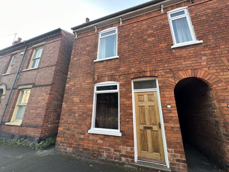 14 Langworthgate, Lincoln, LN2 4AD 2 bed terraced house £800 pcm (£