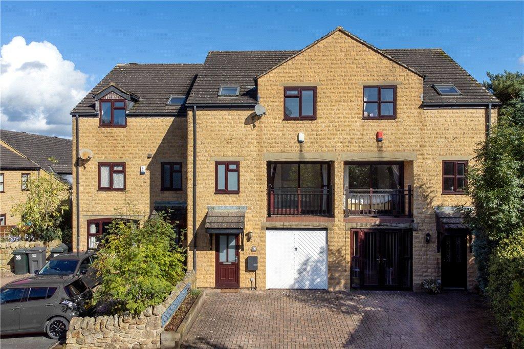 Carleton Avenue, Skipton, North Yorkshire 4 bed terraced house for sale