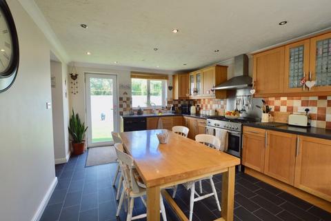 72 Burchnall Close, Deeping St James, Peterborough, PE6 8TG