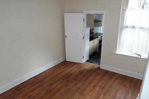 3 bedroom terraced house for sale, Kitchener Road, Selly Park, Birmingham, B29 7QE