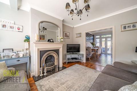 202 Alma Avenue, Hornchurch, RM12 6BL