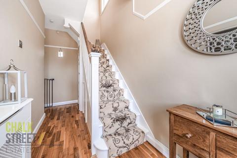 202 Alma Avenue, Hornchurch, RM12 6BL