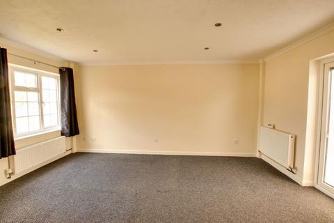 2 bedroom terraced house for sale, Baydon Close, Trowbridge