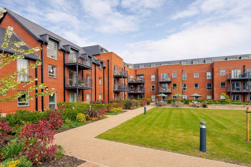 Endless Street, Salisbury 2 bed retirement property for sale £307,500