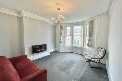 4 bedroom maisonette to rent, Prince Consort Road, Gateshead NE8