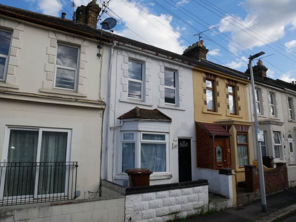 Belmont Road, Gillingham, Kent 3 bed house £1,100 pcm (£254 pw)