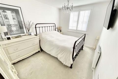 1 Derwent Chase, Waverley, Rotherham, S60 8AT