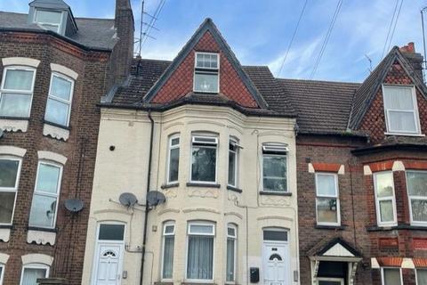 1 bedroom flat to rent, Brook Street, Luton