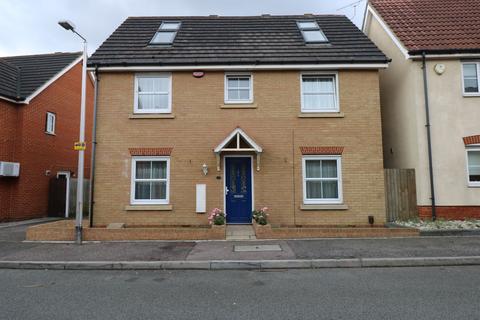 5 Cardinal Road, Chafford Hundred, Grays, RM16 6DW