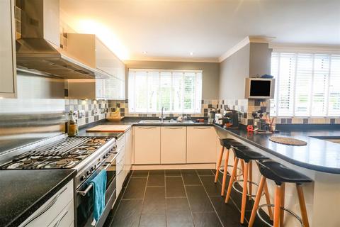 50 Paddock Mead, Harlow, CM18 7RR