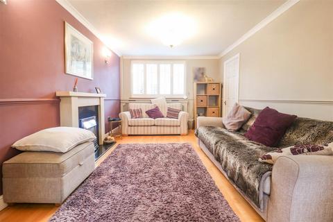 50 Paddock Mead, Harlow, CM18 7RR