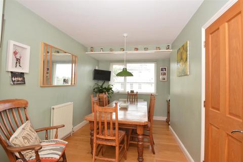 4 bedroom detached house for sale - SPENCER ROAD, RYDE