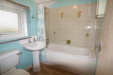 9 Beech Tree Road, Featherstone, Pontefract, WF7 5EB