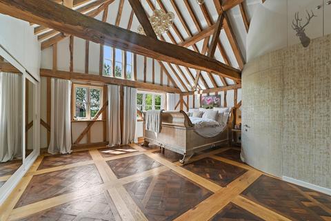 5 bedroom barn conversion to rent - Mount Road, Theydon Garnon, Epping