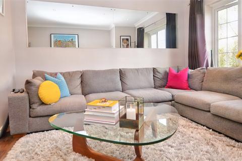 20 Castle Lodge Square, Rothwell, Leeds, LS26 0ZG