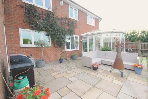 5 Augustine Close, Stone, ST15 8XX
