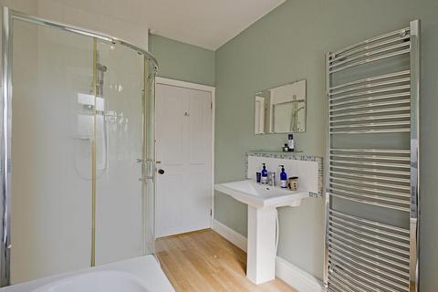 20 Alexandra Crescent, Ilkley, LS29 9ER