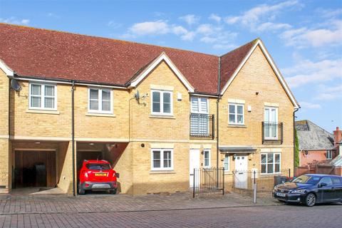 73 Darwin Close, Medbourne, Milton Keynes, MK5 6FF