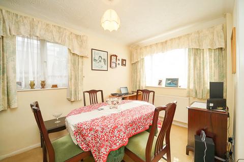 14 Blagdon Close, Weston-super-mare, BS24 9LQ