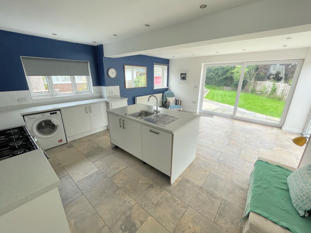 Kilfield Road, Swansea 3 bed detached house for sale £450,000