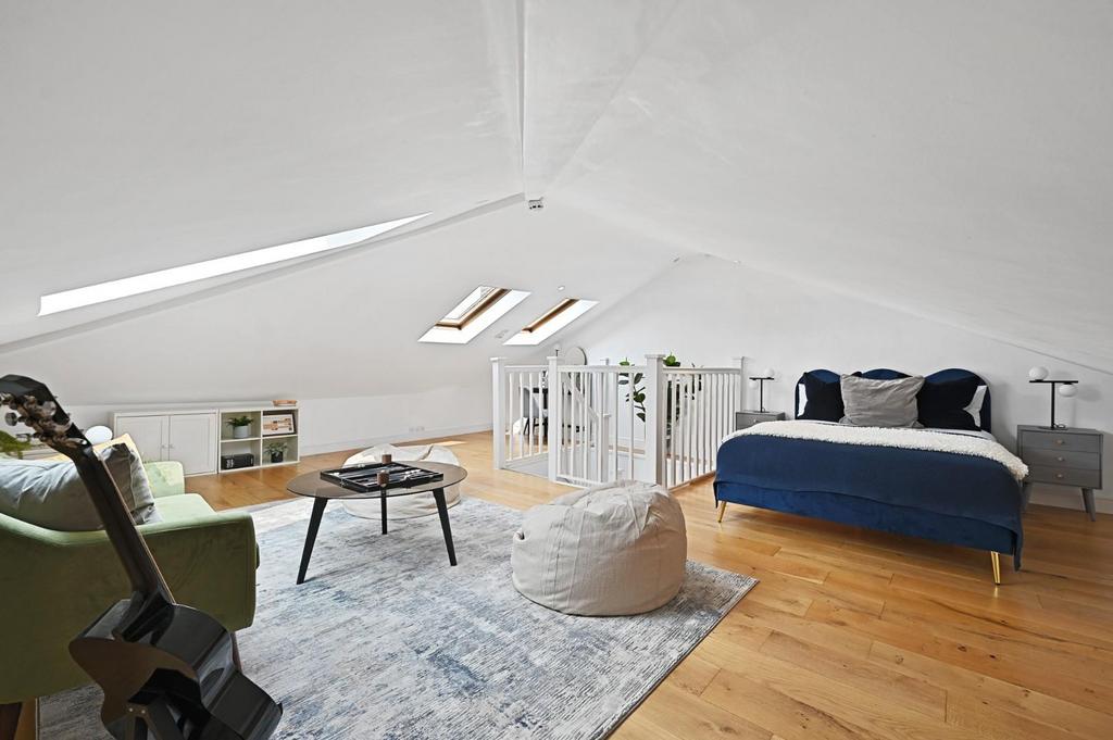 TEC - TFF, 58 Carlton Hill - Bedroom C3 (1).jpg