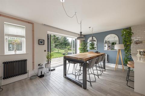 6 bedroom detached house for sale - Westminster Fields, Harpenden