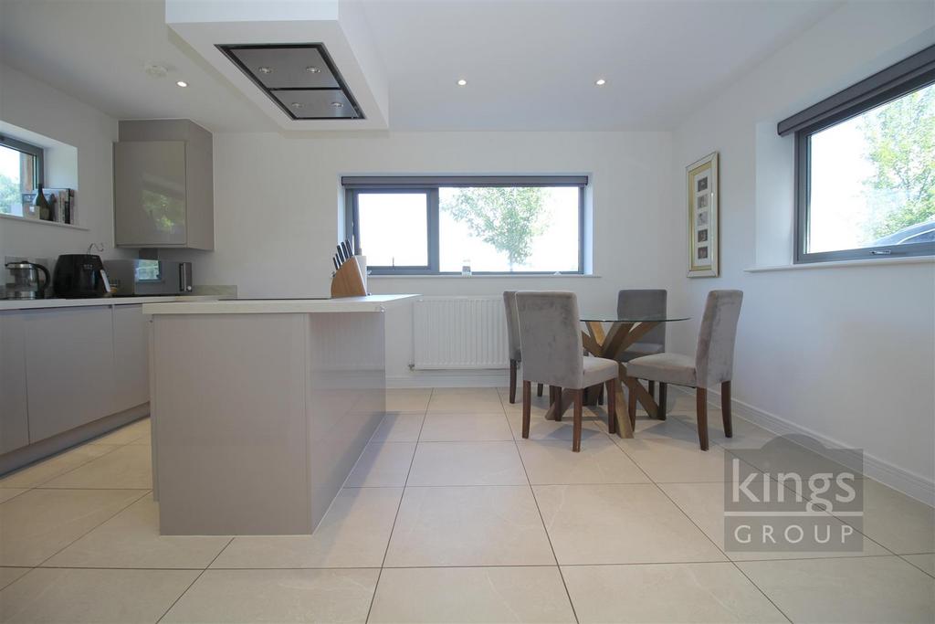 Kitchen one.jpg
