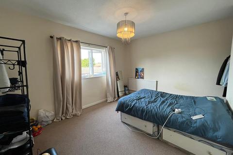 21 Long Leys, London, E4 9LW