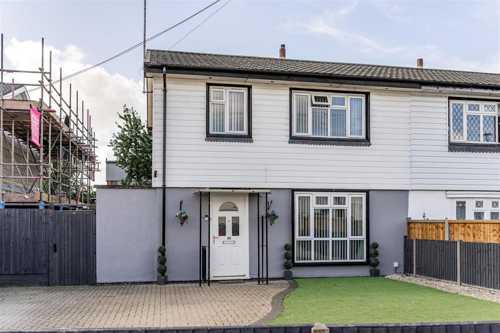 Bideford Road, Enfield 3 bed house £450,000