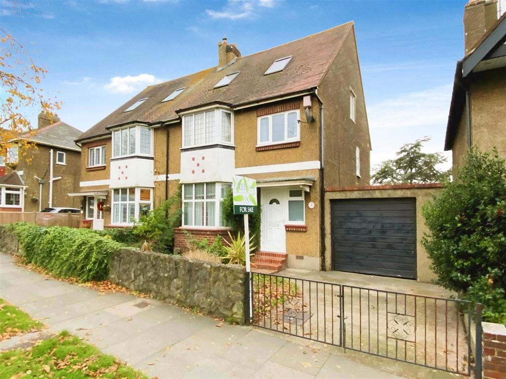City Way, Rochester 5 bed semidetached house for sale £499,995