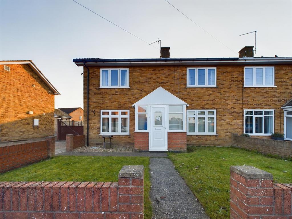 48 Street, Bridlington 3 bed semidetached house for sale £210,000