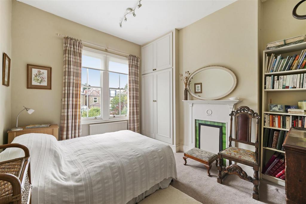 22 Dungarvan Avenue - ucf Mwo6aly EEC4n Ev Maa.jpg