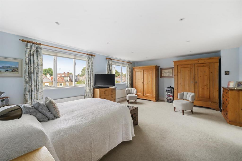 22 Dungarvan Avenue - XW1uh HRKz XLzzyb3 QTIH.jpg
