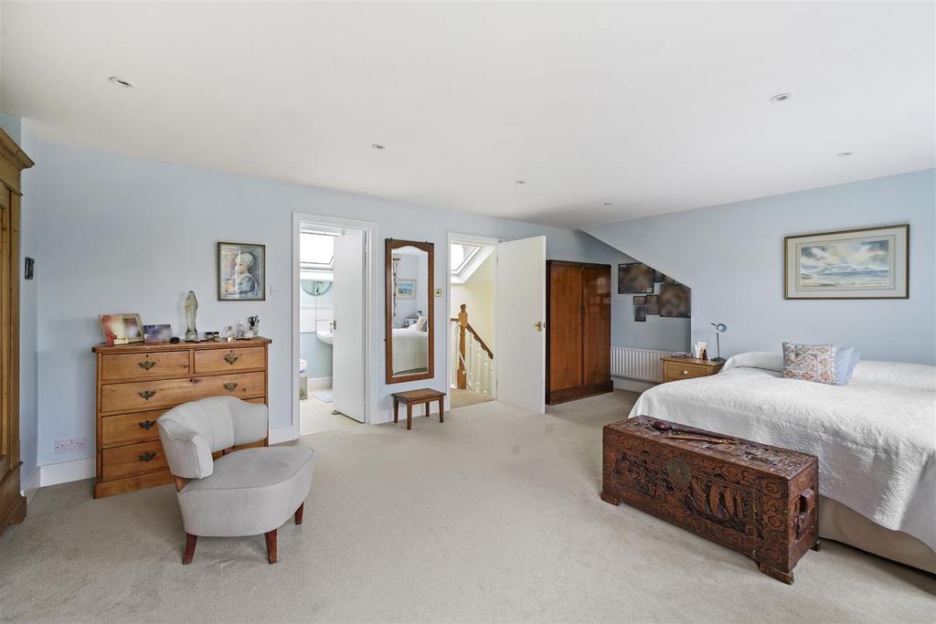 22 Dungarvan Avenue - 0u Qx07qy O6 Bs DXqv Gz1 U.jpg