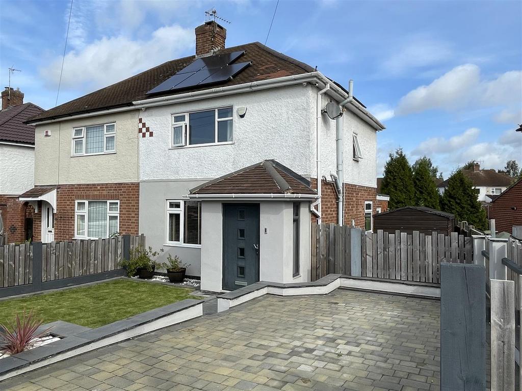 Glenfield Crescent, Glenfield, Leics 3 bed semidetached house for sale