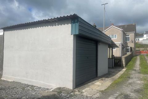3 Danlan Road, Pembrey, Burry Port, SA16 0UF