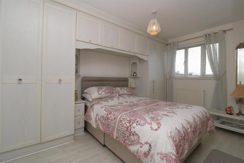Bedroom 1.JPG