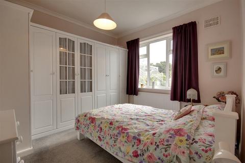 12 East Mount, North Ferriby, HU14 3BX